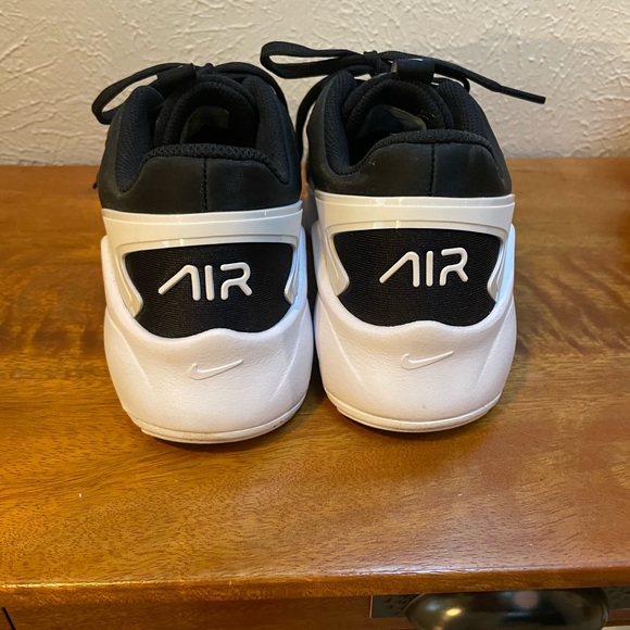 Nike Air Max Bolt -Size 7 - Picture 3 of 5